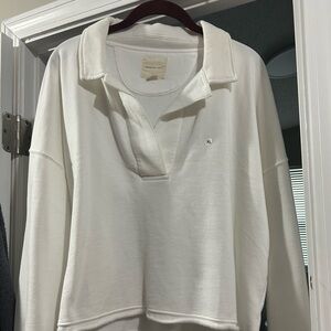 American Eagle Outfitters White Sweatshirt